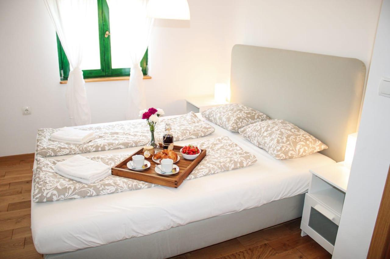 Villa Stone Pearl With Heated Swimming Pool Sveti Filip i Jakov Bagian luar foto