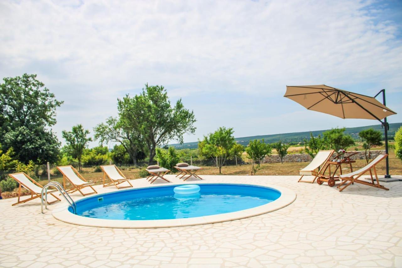 Villa Stone Pearl With Heated Swimming Pool Sveti Filip i Jakov Bagian luar foto